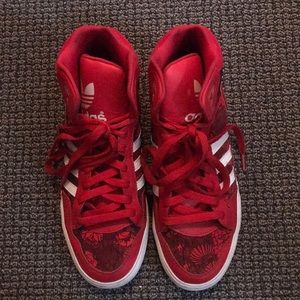 Adidas high top sneaker